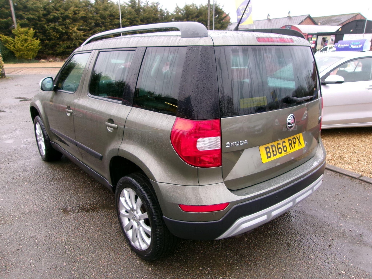 Used Skoda Yeti 2016 for sale - 77255241: Photo 4