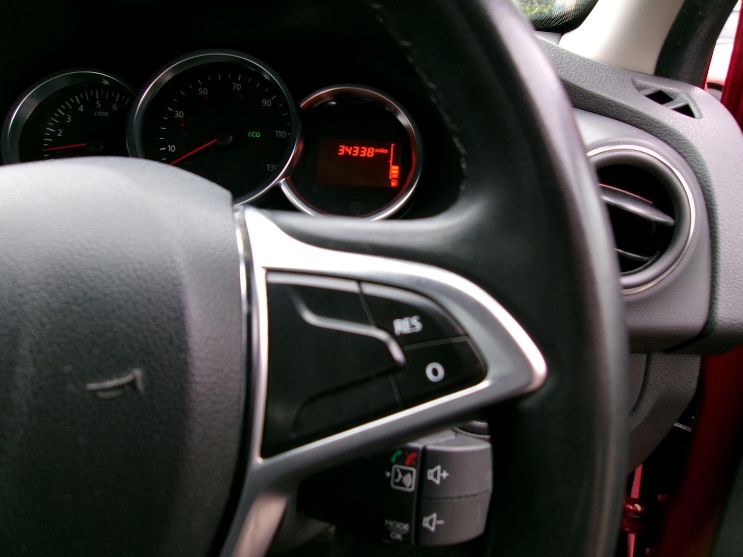 Used Dacia Sandero Stepway 2019 for sale - 76085400: Photo 19