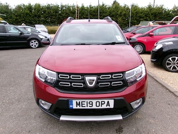 Used Dacia Sandero Stepway 2019 for sale - 76085400: Photo 2