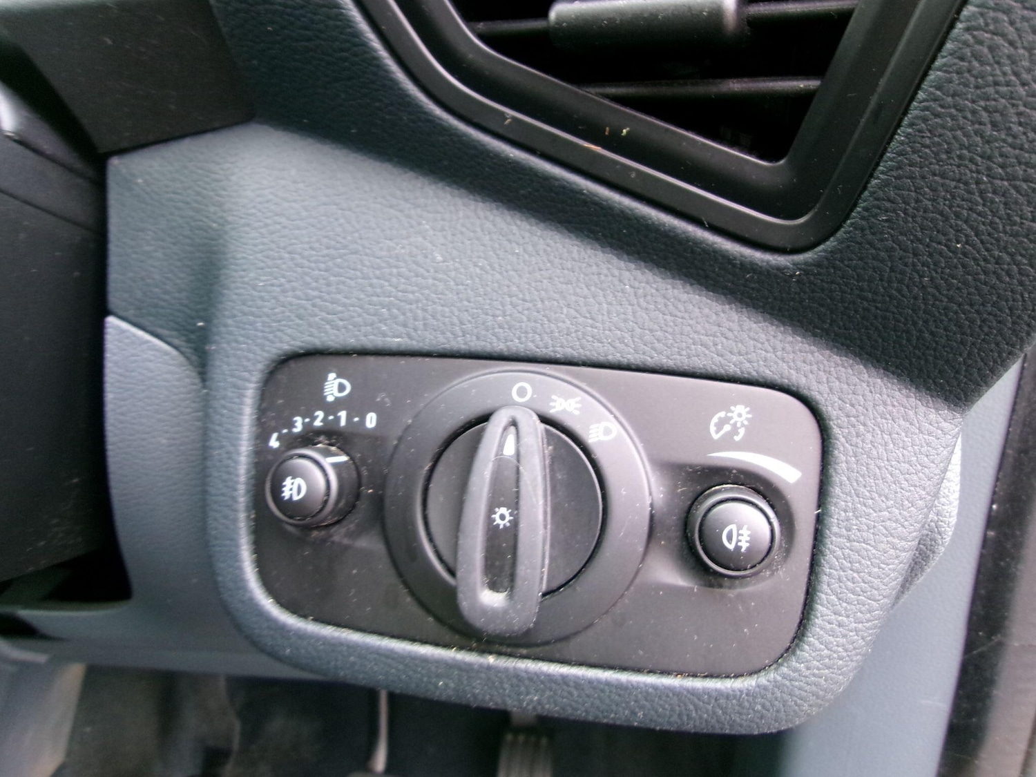 Used Ford C-Max 2013 for sale - 76326916: Photo 18