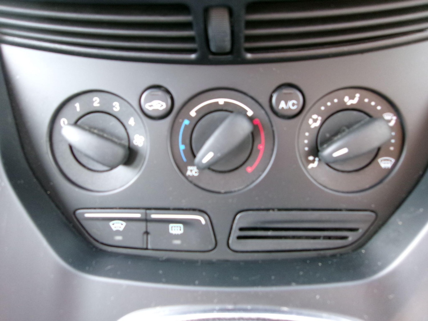 Used Ford C-Max 2013 for sale - 76326916: Photo 21