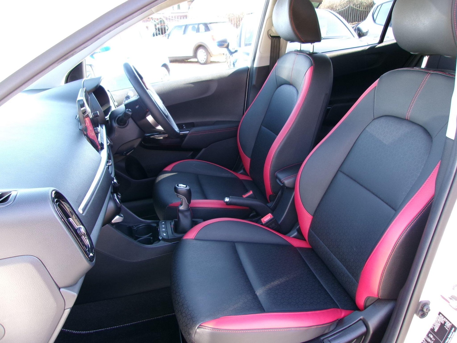 Used Kia Picanto 2023 for sale - 77940701: Photo 46