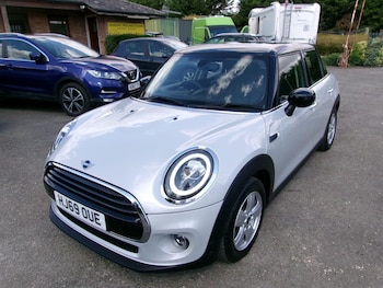 Used MINI Hatch 2019 for sale - 79387518: Photo