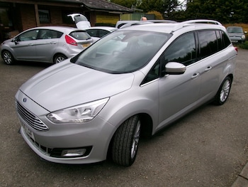 Used Ford Grand C-Max 2015 for sale - 78561541: Photo