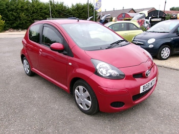 Used Toyota AYGO 2011 for sale - 75623902: Photo