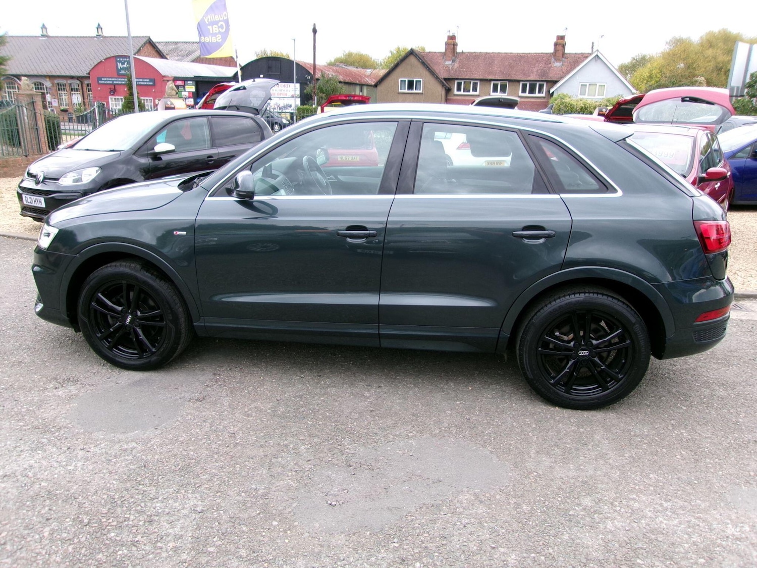 Used Audi Q3 2018 for sale - 76314645: Photo 6
