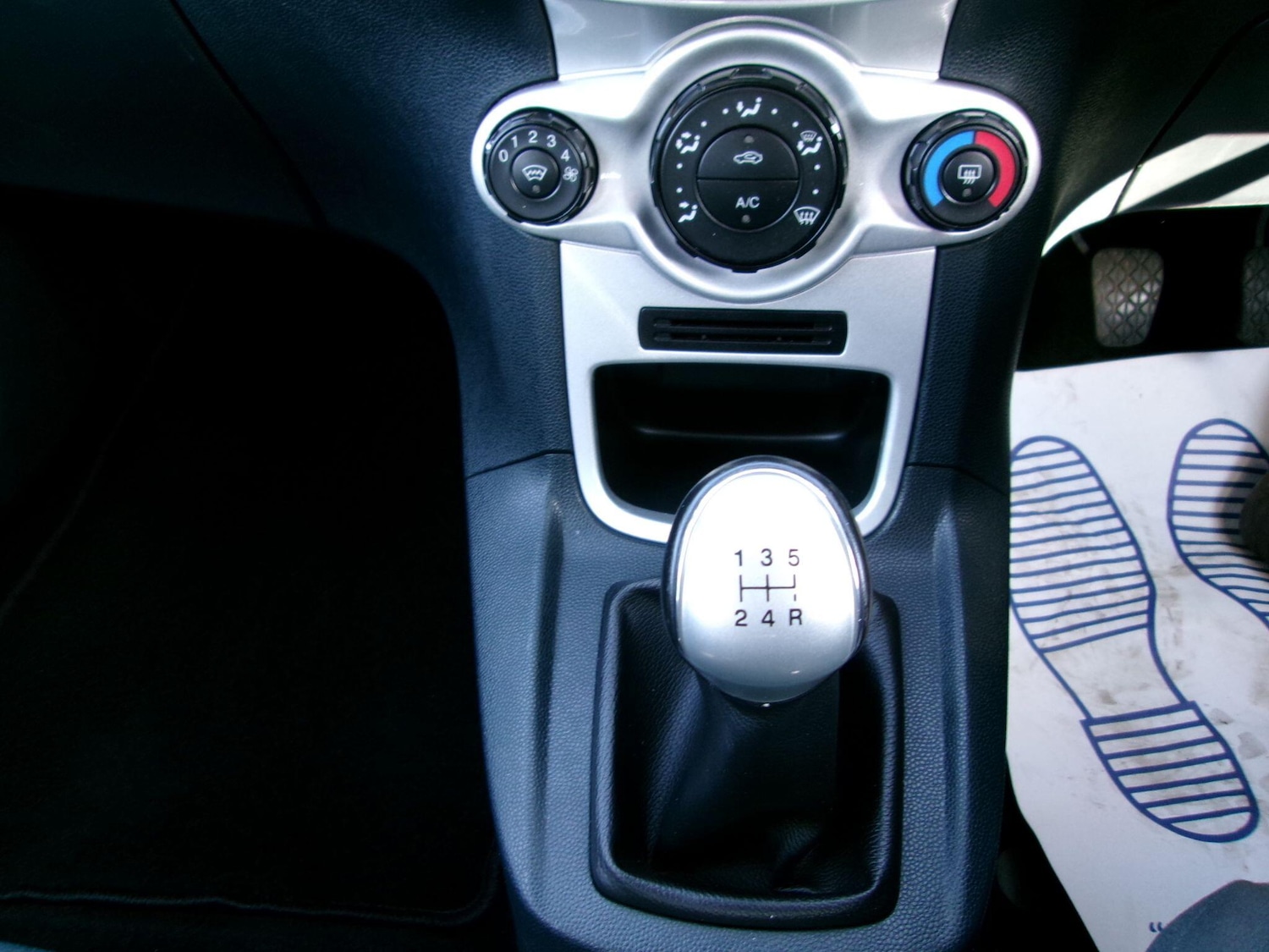 Used Ford Fiesta 2010 for sale - 77769210: Photo 11