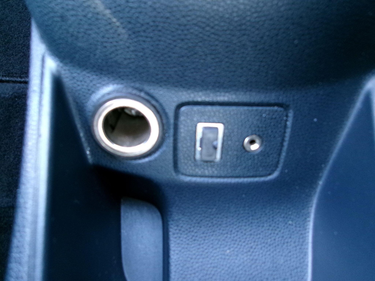 Used Ford Fiesta 2010 for sale - 77769210: Photo 21