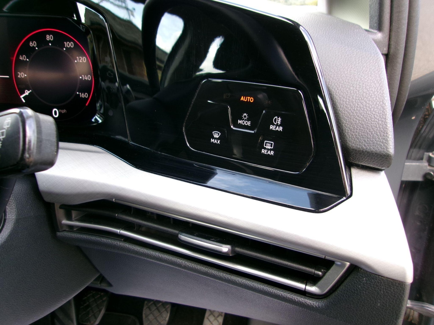 Used Volkswagen Golf for sale - 77882634: Photo 18