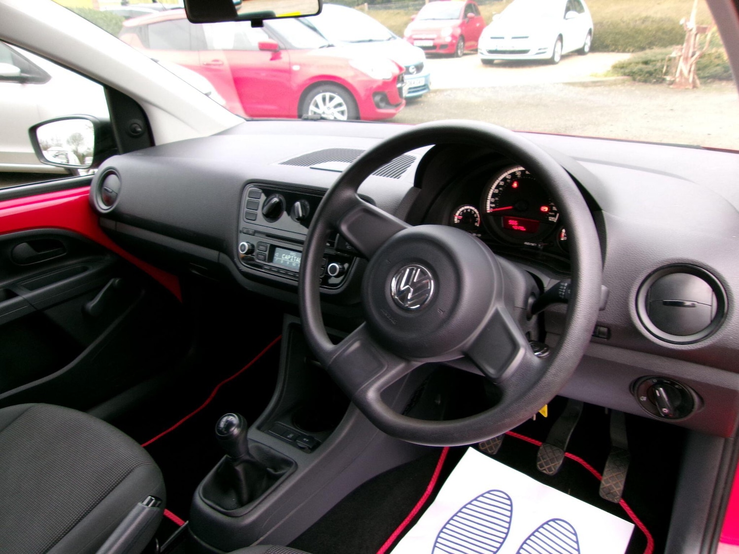 Used Volkswagen up! 2015 for sale - 77646560: Photo 11