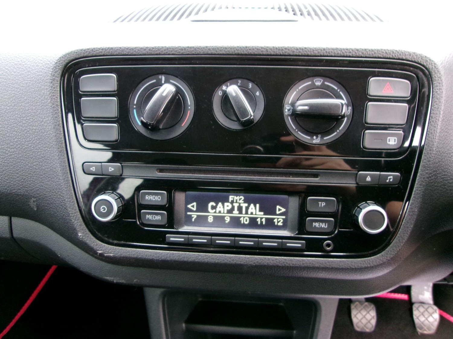 Used Volkswagen up! 2015 for sale - 77646560: Photo 25