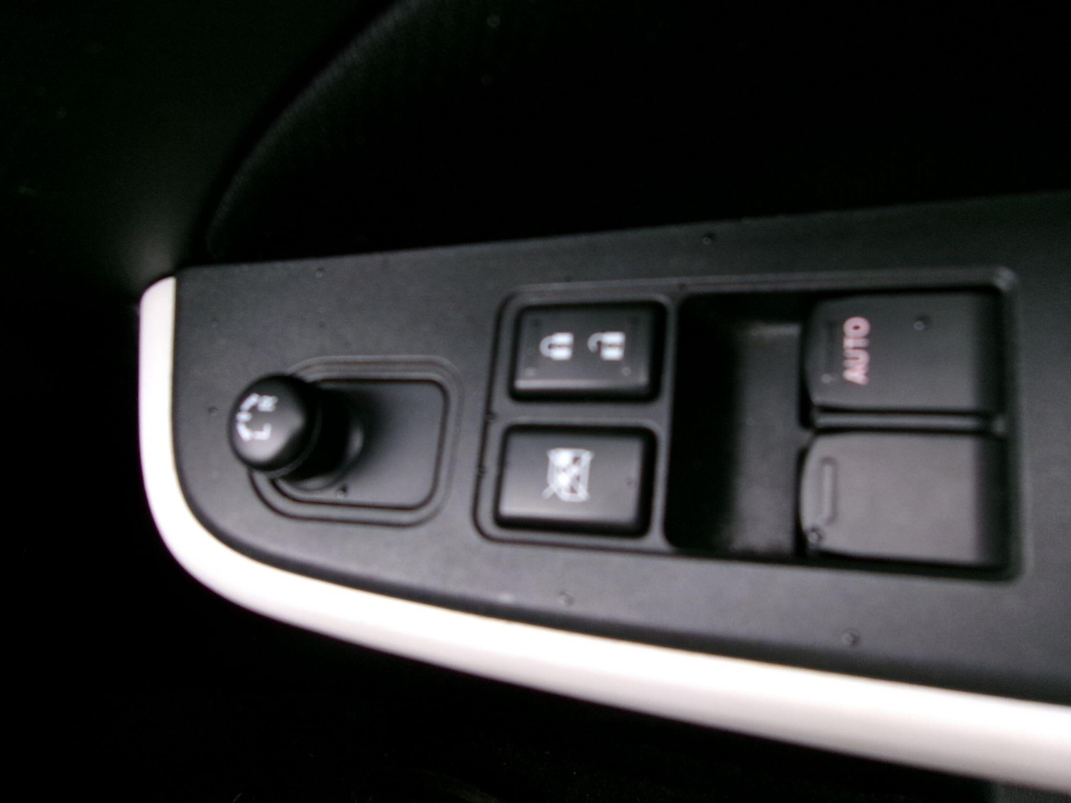 Used Suzuki Swift 2019 for sale - 76166835: Photo 14