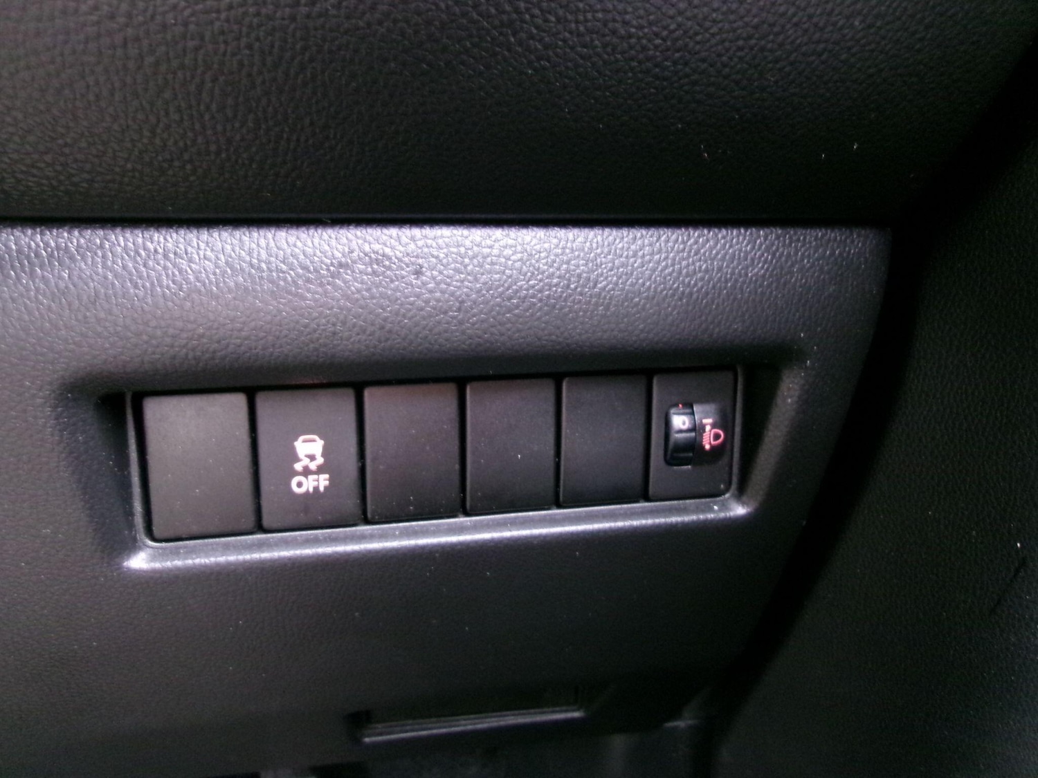 Used Suzuki Swift 2019 for sale - 76166835: Photo 15