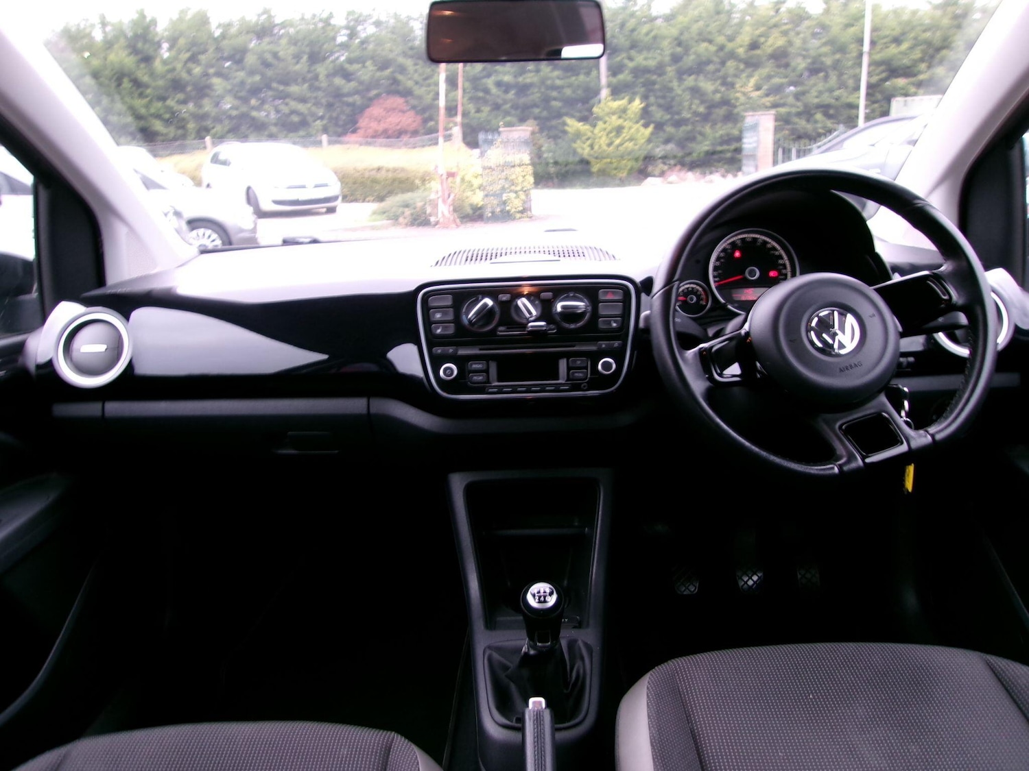 Used Volkswagen up! 2012 for sale - 76326706: Photo 9