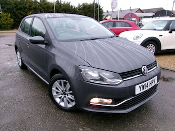 Used Volkswagen Polo 2014 for sale - 77456297: Photo