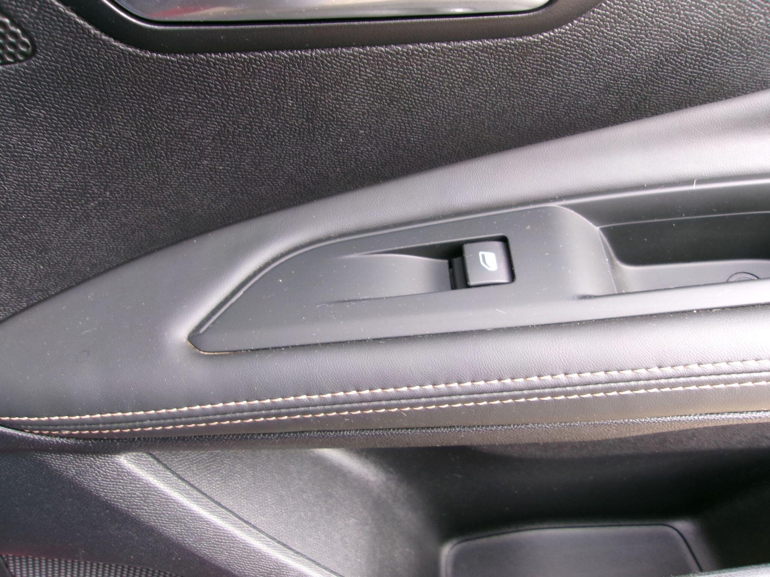 Used Peugeot 3008 for sale - 77852789: Photo 50