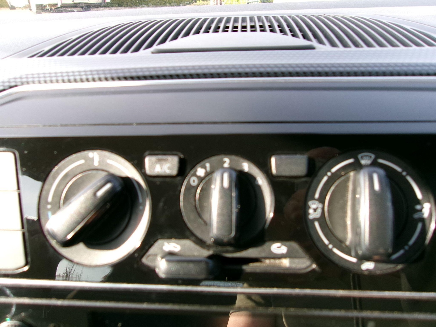 Used Volkswagen up! for sale - 78115500: Photo 26