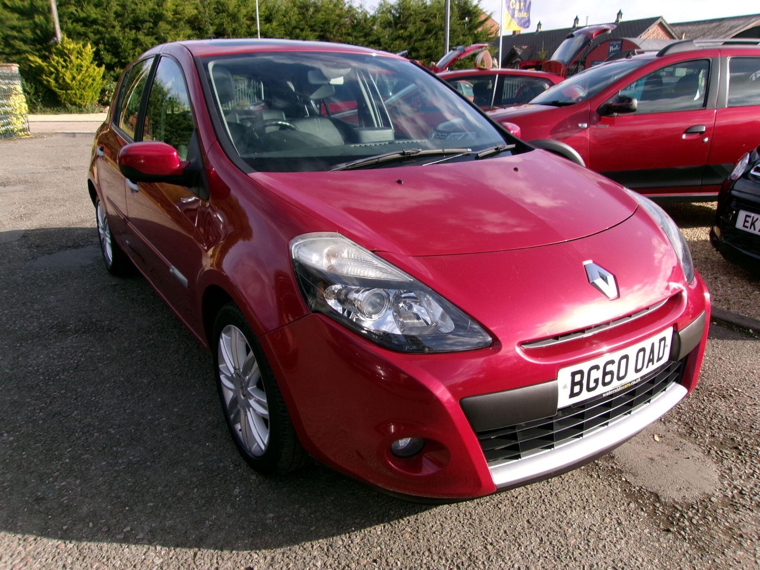 Used Renault Clio 2011 for sale - 76175035: Photo 1