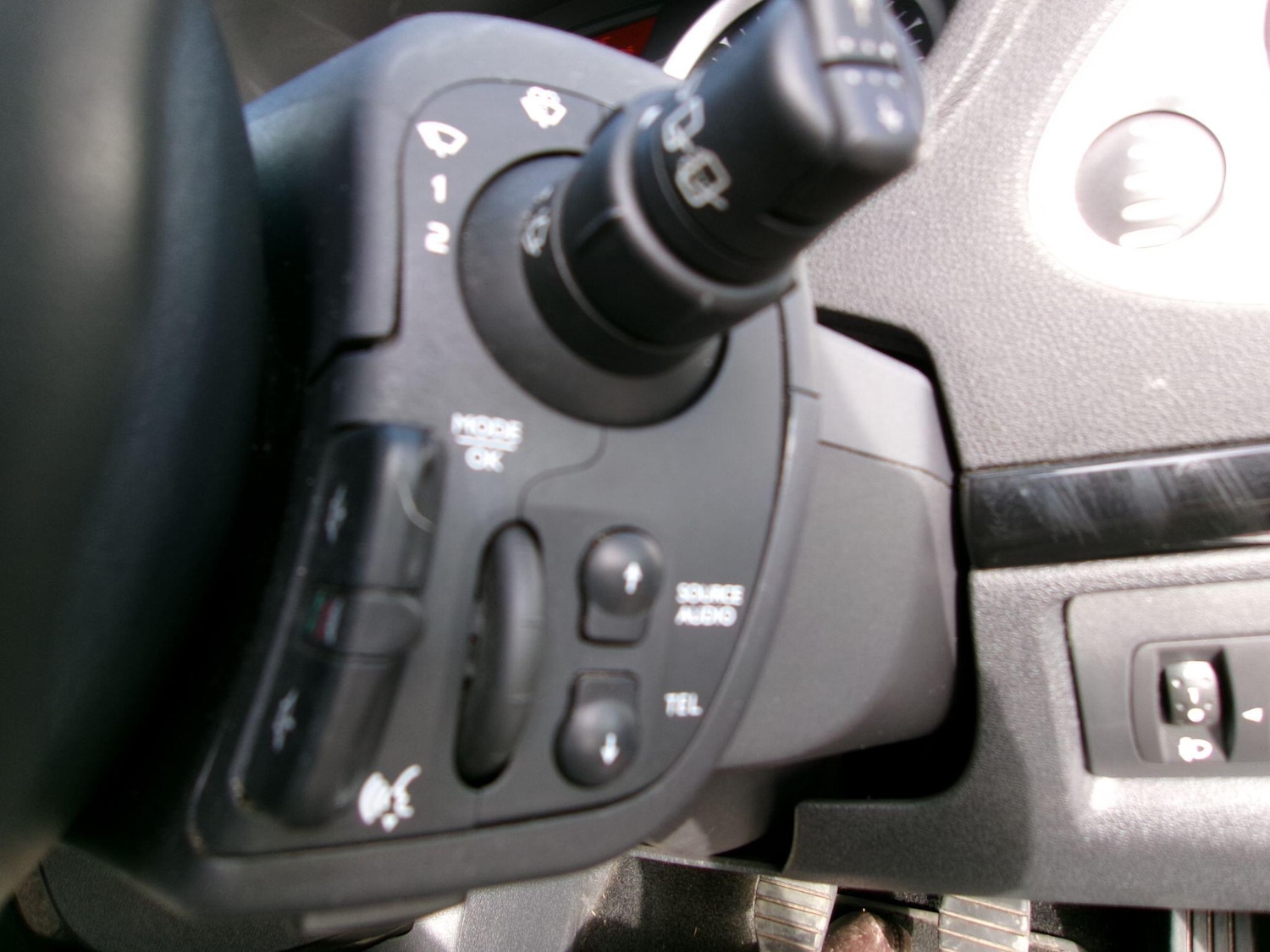 Used Renault Clio 2011 for sale - 76175035: Photo 13