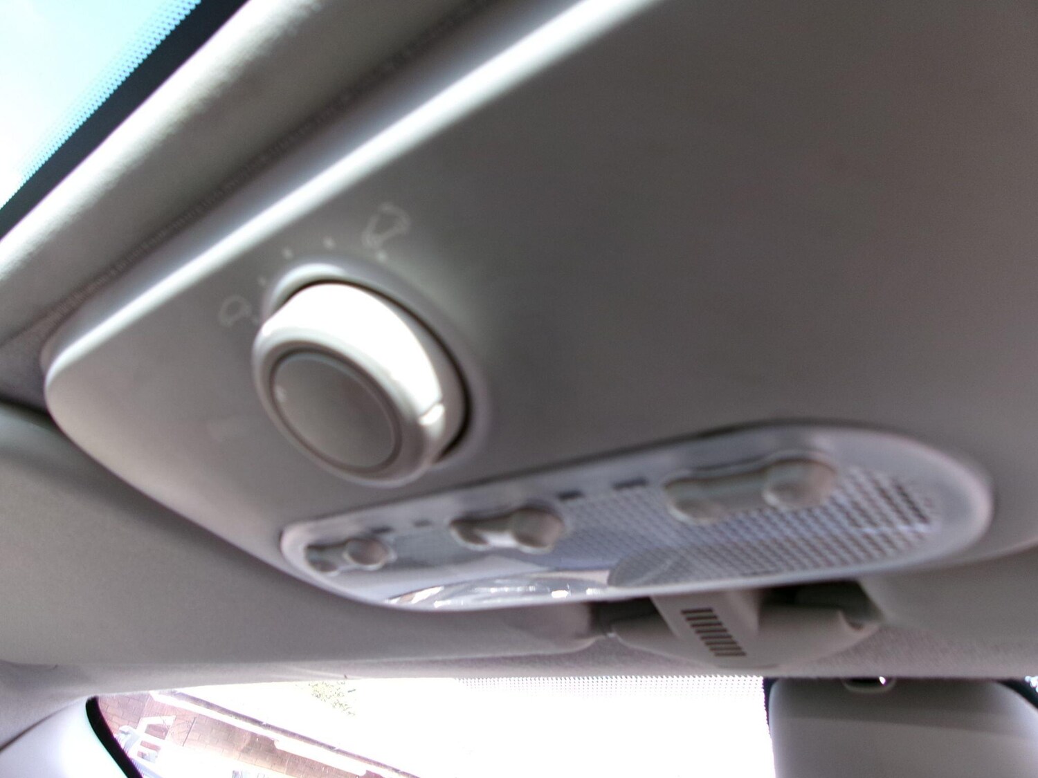 Used Renault Clio 2011 for sale - 76175035: Photo 18