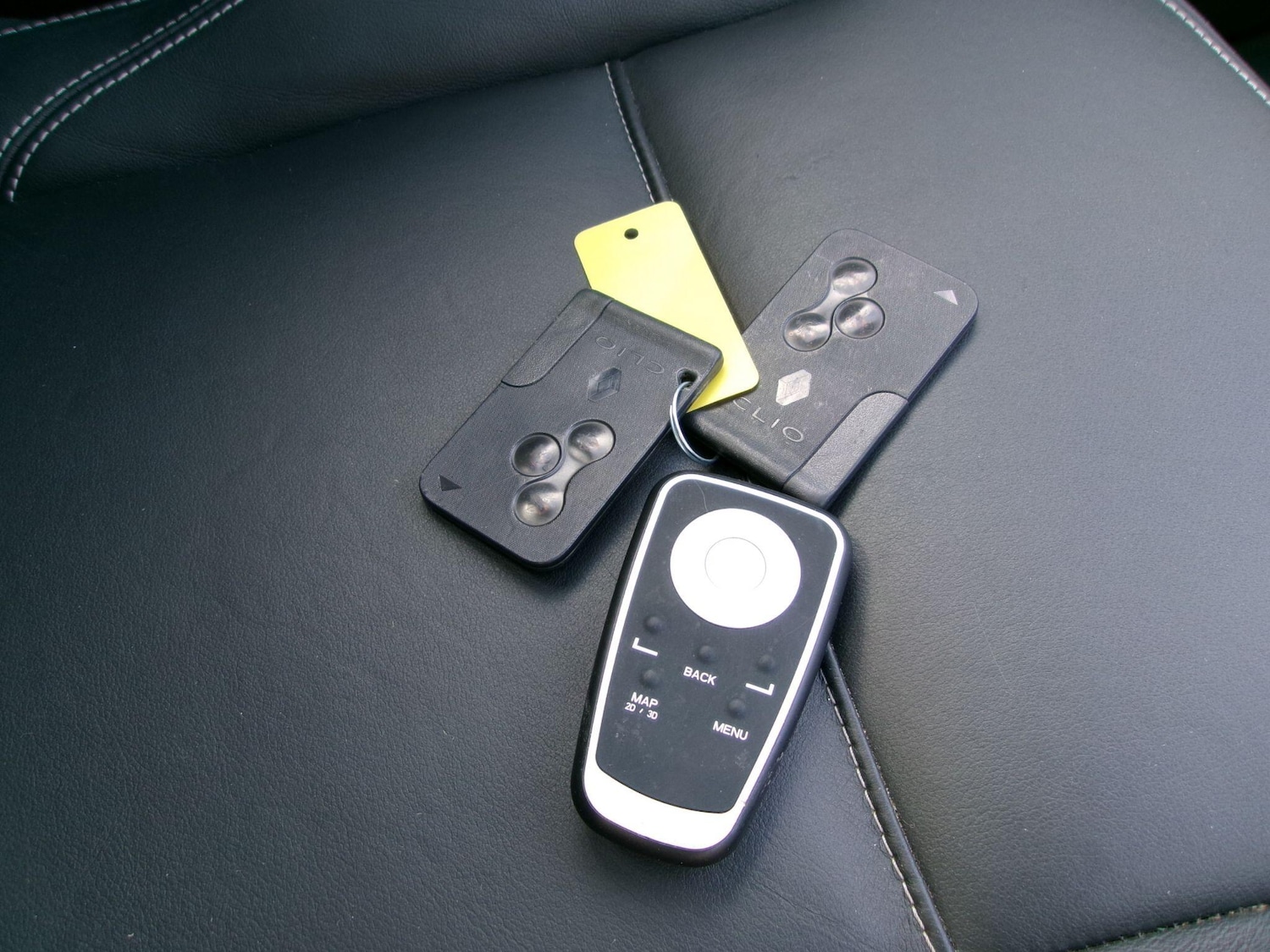 Used Renault Clio 2011 for sale - 76175035: Photo 19