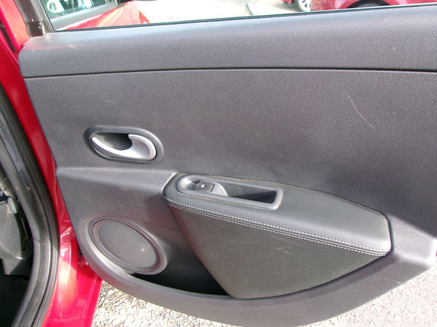 Used Renault Clio 2011 for sale - 76175035: Photo 20