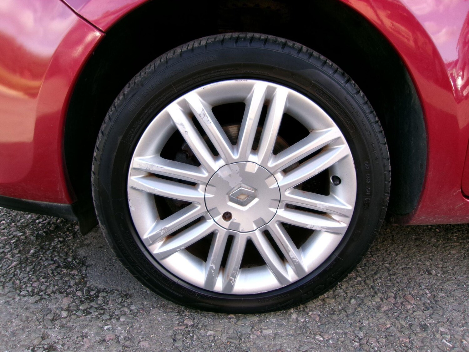 Used Renault Clio 2011 for sale - 76175035: Photo 26