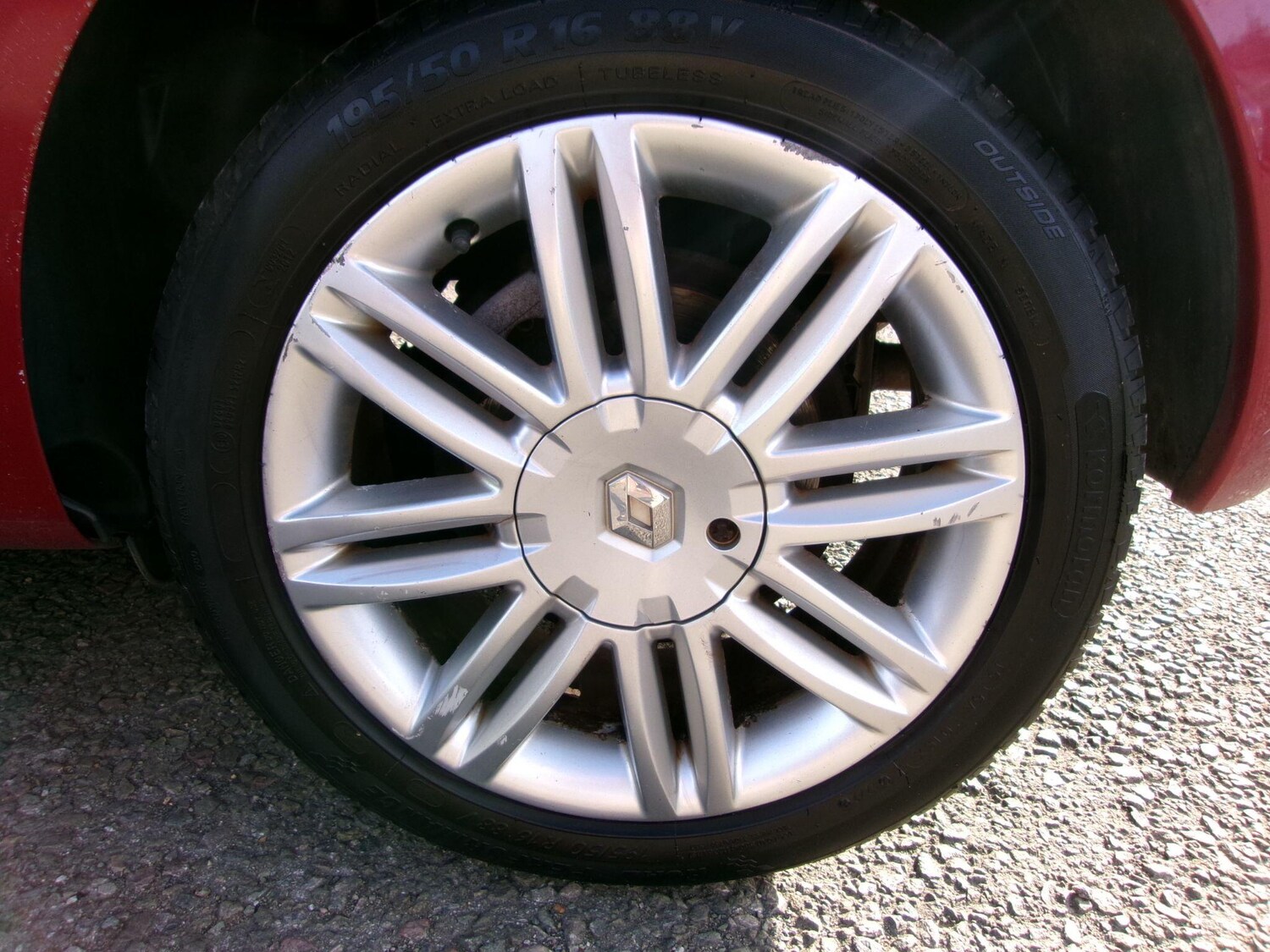 Used Renault Clio 2011 for sale - 76175035: Photo 27