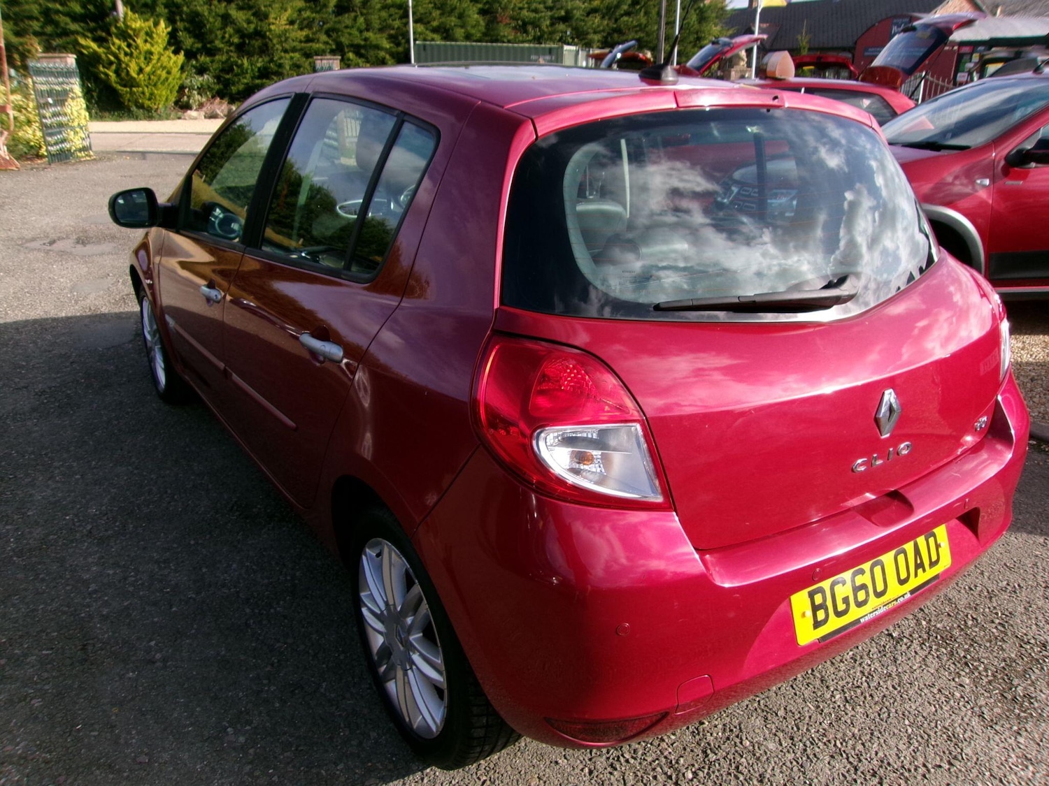 Used Renault Clio 2011 for sale - 76175035: Photo 4