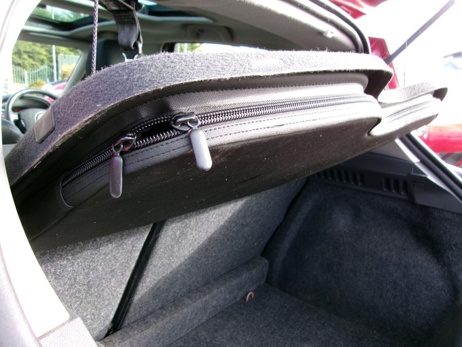 Used Renault Clio 2011 for sale - 76175035: Photo 42