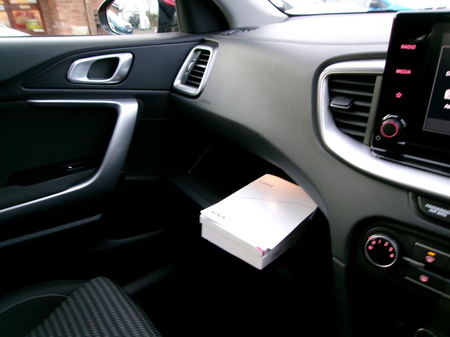 Used Kia XCeed 2023 for sale - 77203285: Photo 50