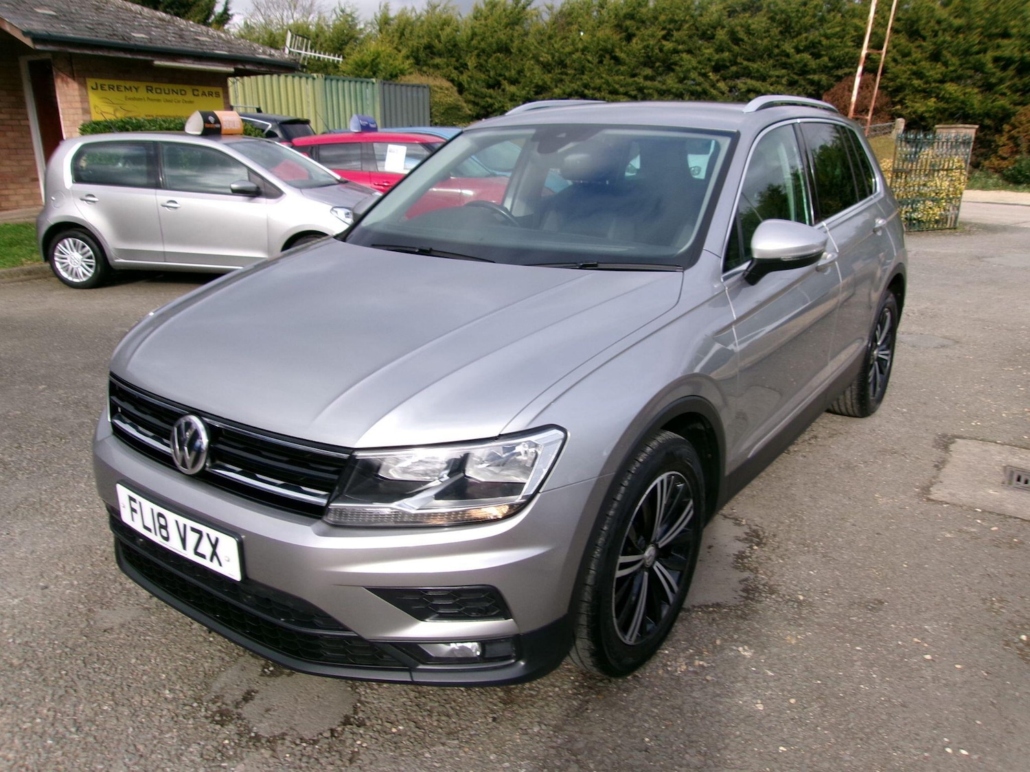 Used Volkswagen Tiguan for sale - 77657833: Photo 3