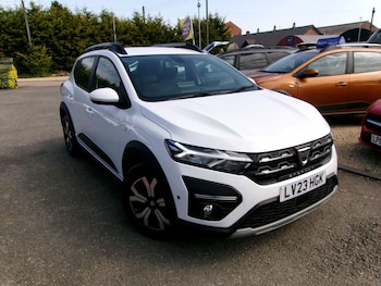 Used Dacia Sandero Stepway 2023 for sale - 78461880: Photo