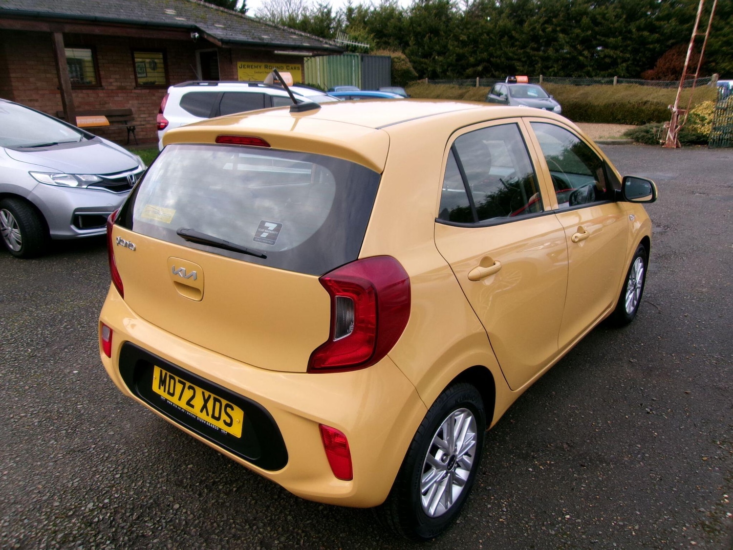 Used Kia Picanto 2023 for sale - 77155802: Photo 8