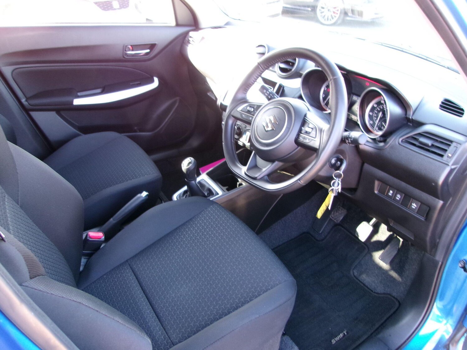 Used Suzuki Swift 2023 for sale - 77723718: Photo 12