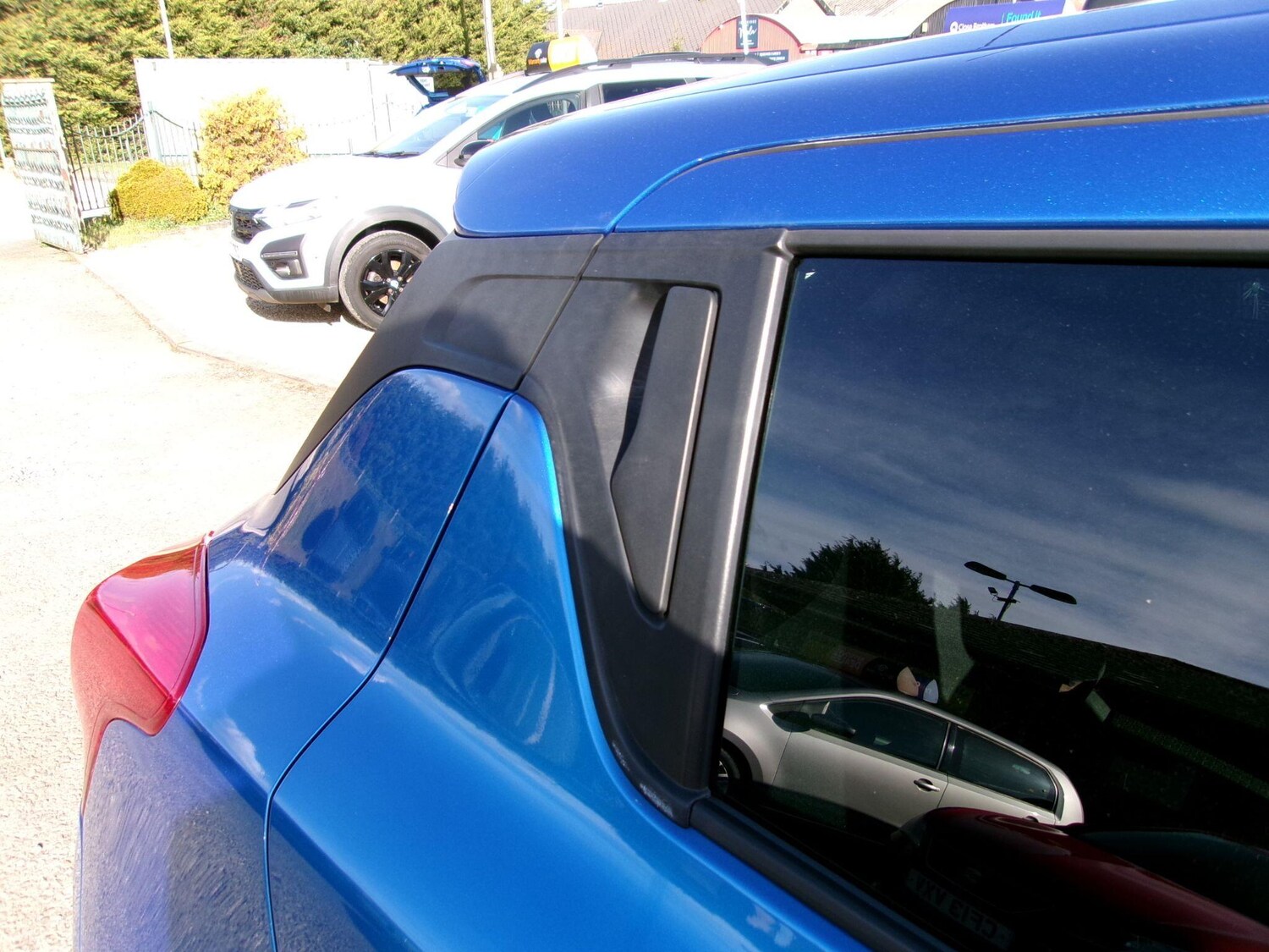 Used Suzuki Swift 2023 for sale - 77723718: Photo 44