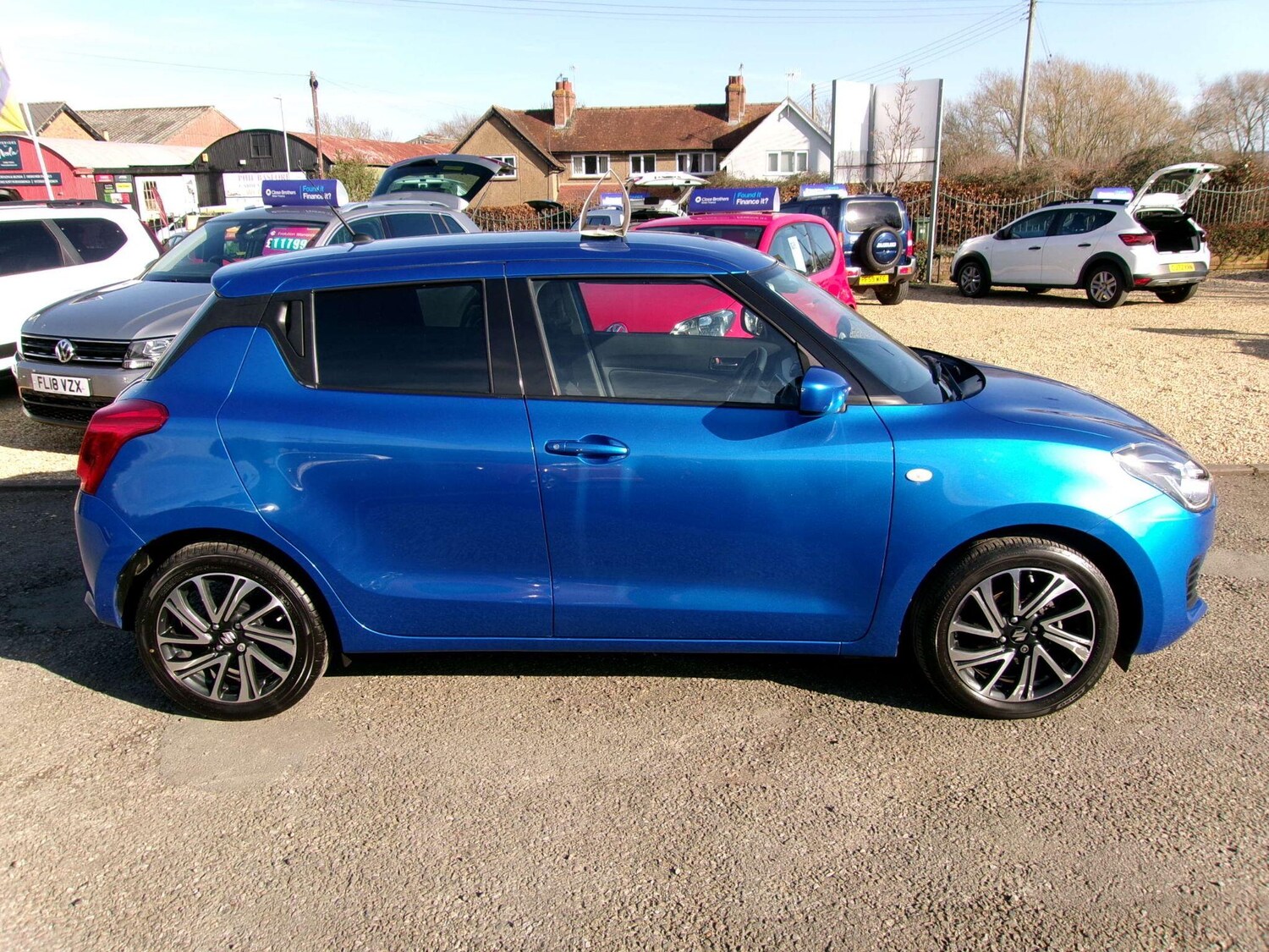 Used Suzuki Swift 2023 for sale - 77723718: Photo 7