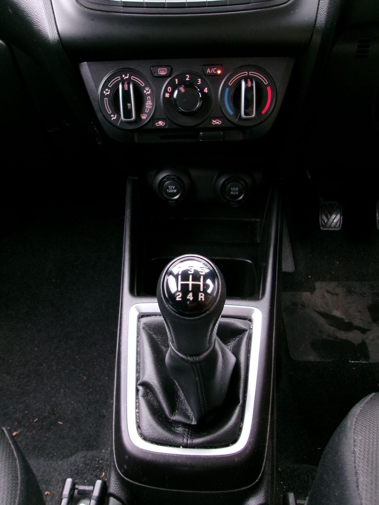 Used Suzuki Swift 2019 for sale - 76991759: Photo 8