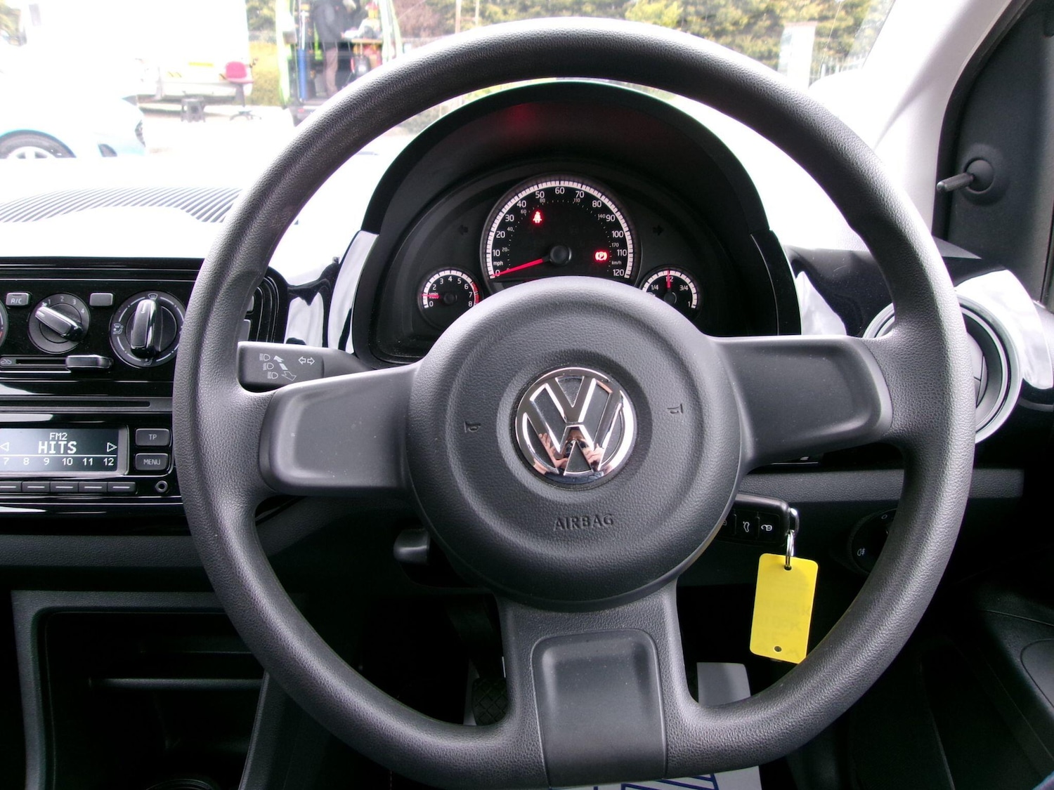 Used Volkswagen up! 2014 for sale - 78101342: Photo 27