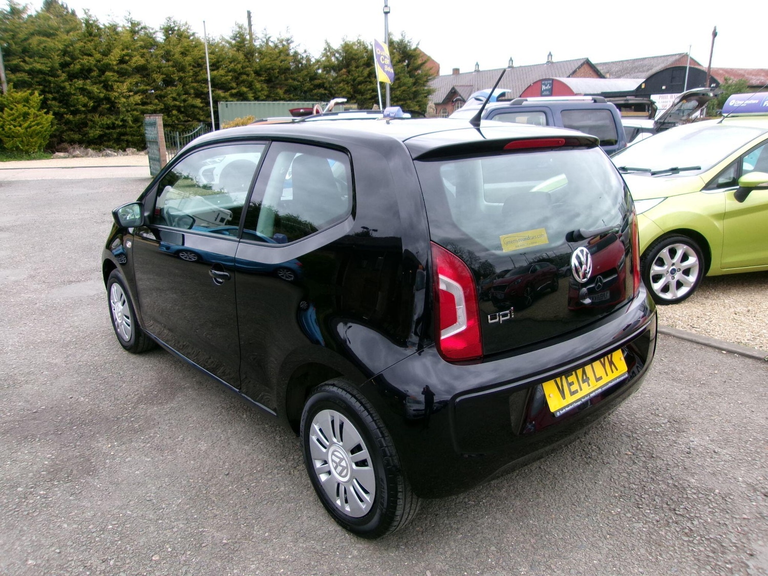Used Volkswagen up! 2014 for sale - 78101342: Photo 4