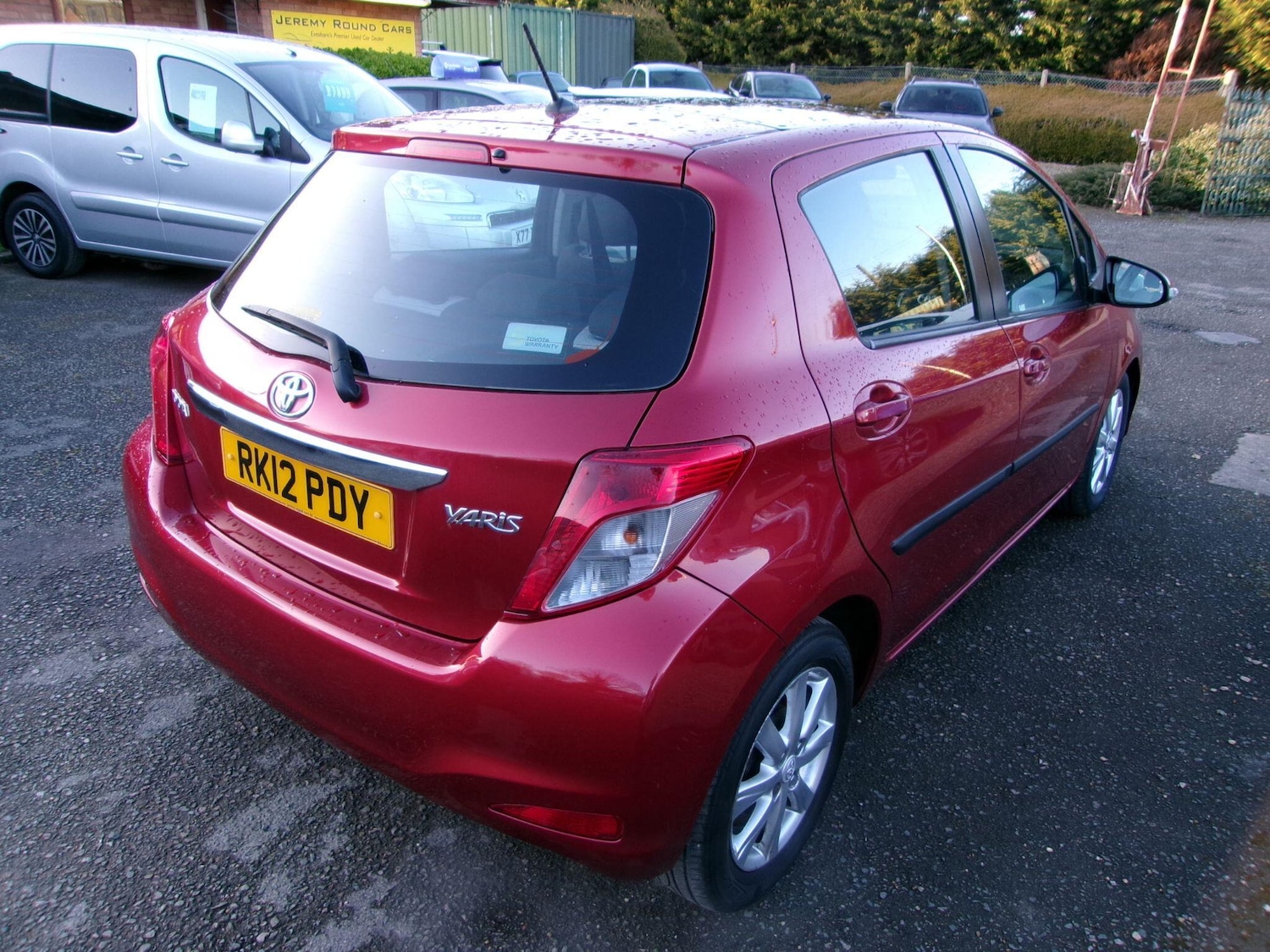 Used Toyota Yaris 2012 for sale - 77882223: Photo 10