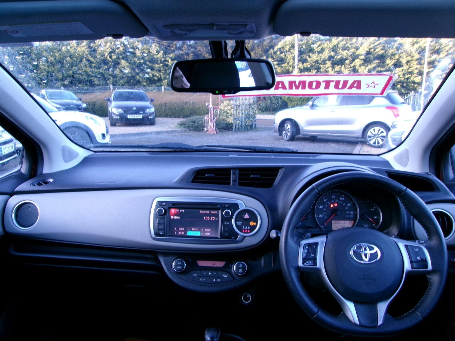 Used Toyota Yaris 2012 for sale - 77882223: Photo 11