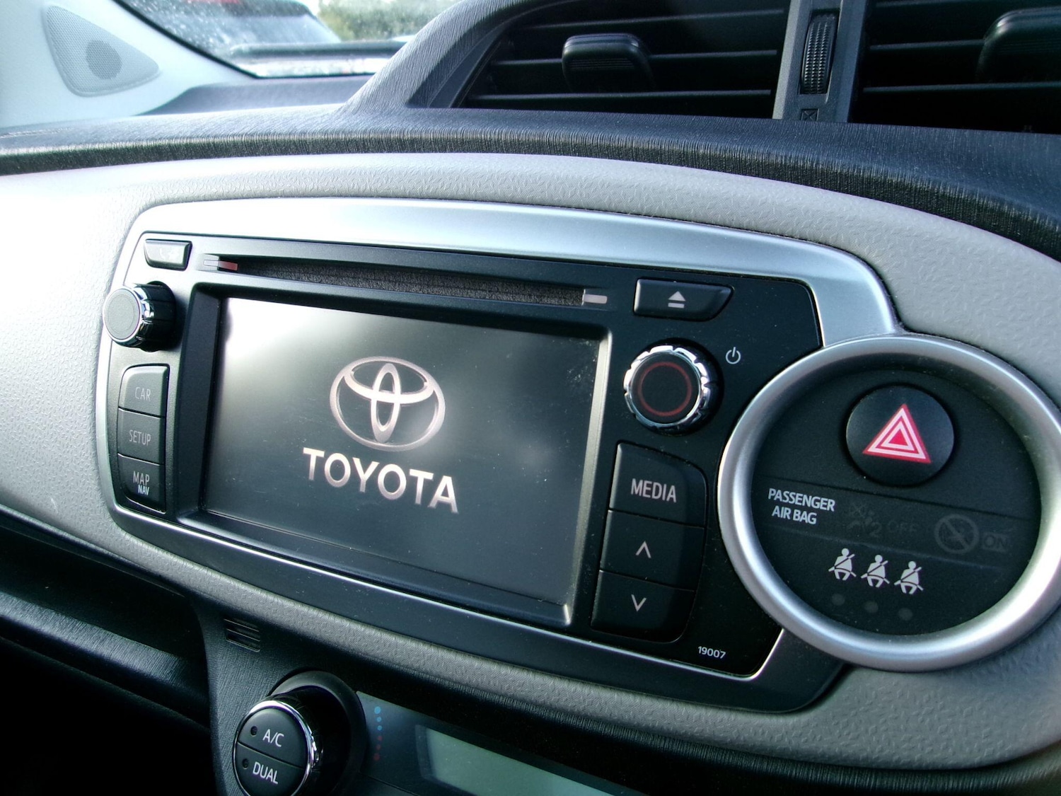 Used Toyota Yaris 2012 for sale - 77882223: Photo 26