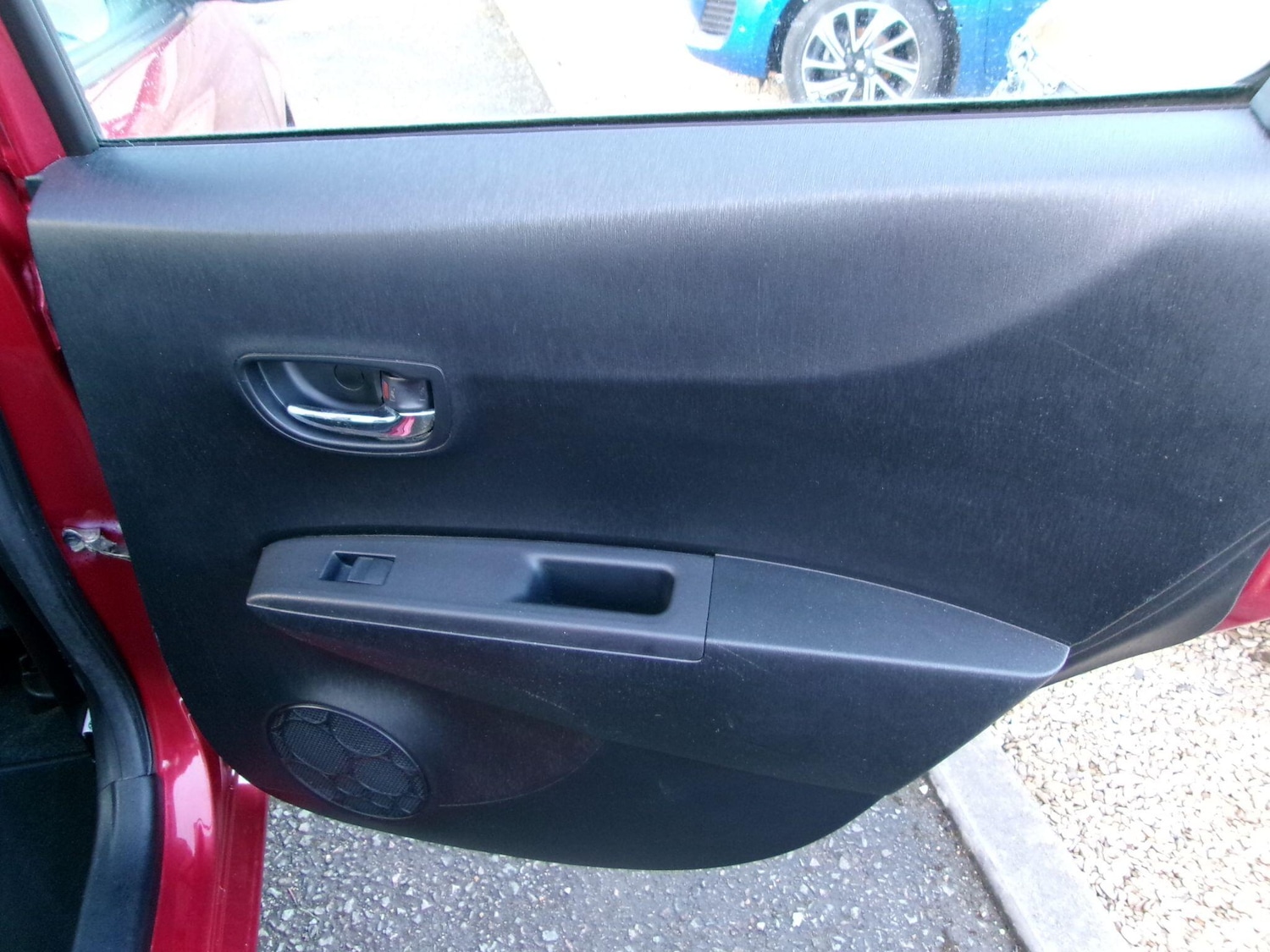 Used Toyota Yaris 2012 for sale - 77882223: Photo 29