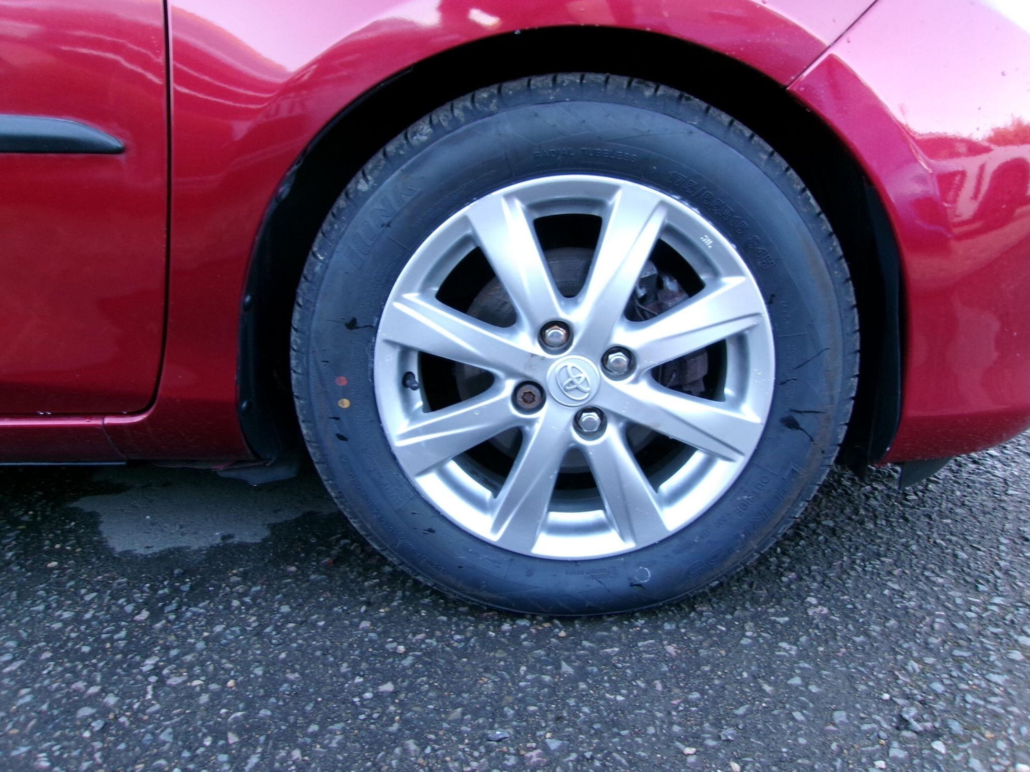 Used Toyota Yaris 2012 for sale - 77882223: Photo 34