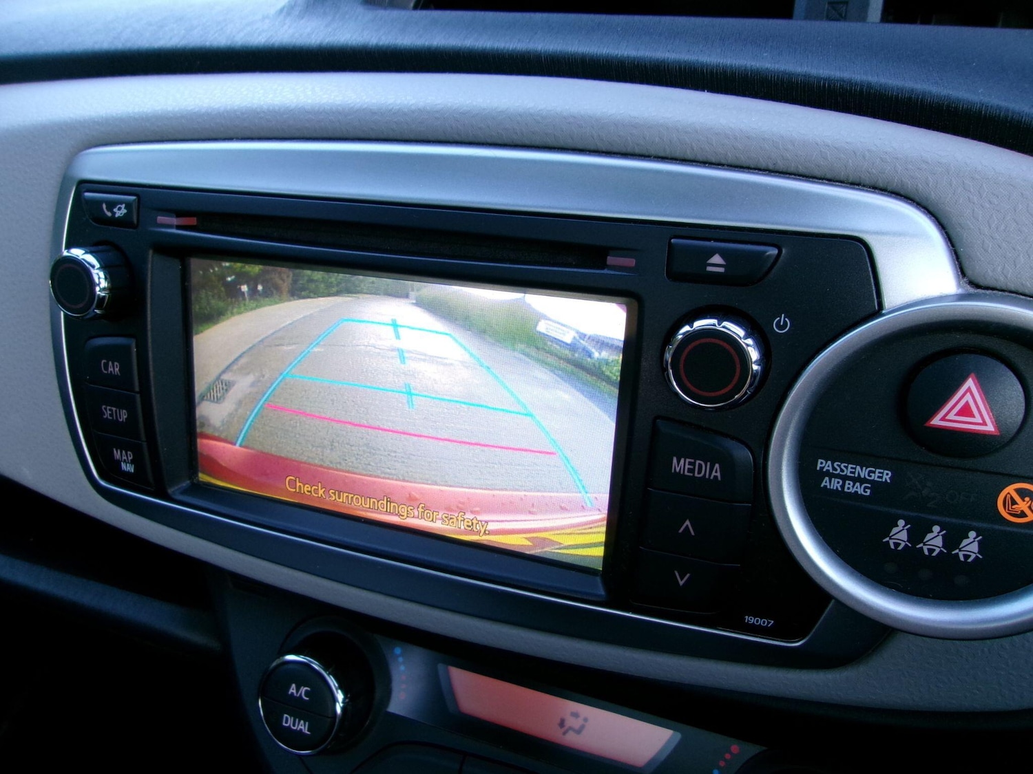 Used Toyota Yaris 2012 for sale - 77882223: Photo 39