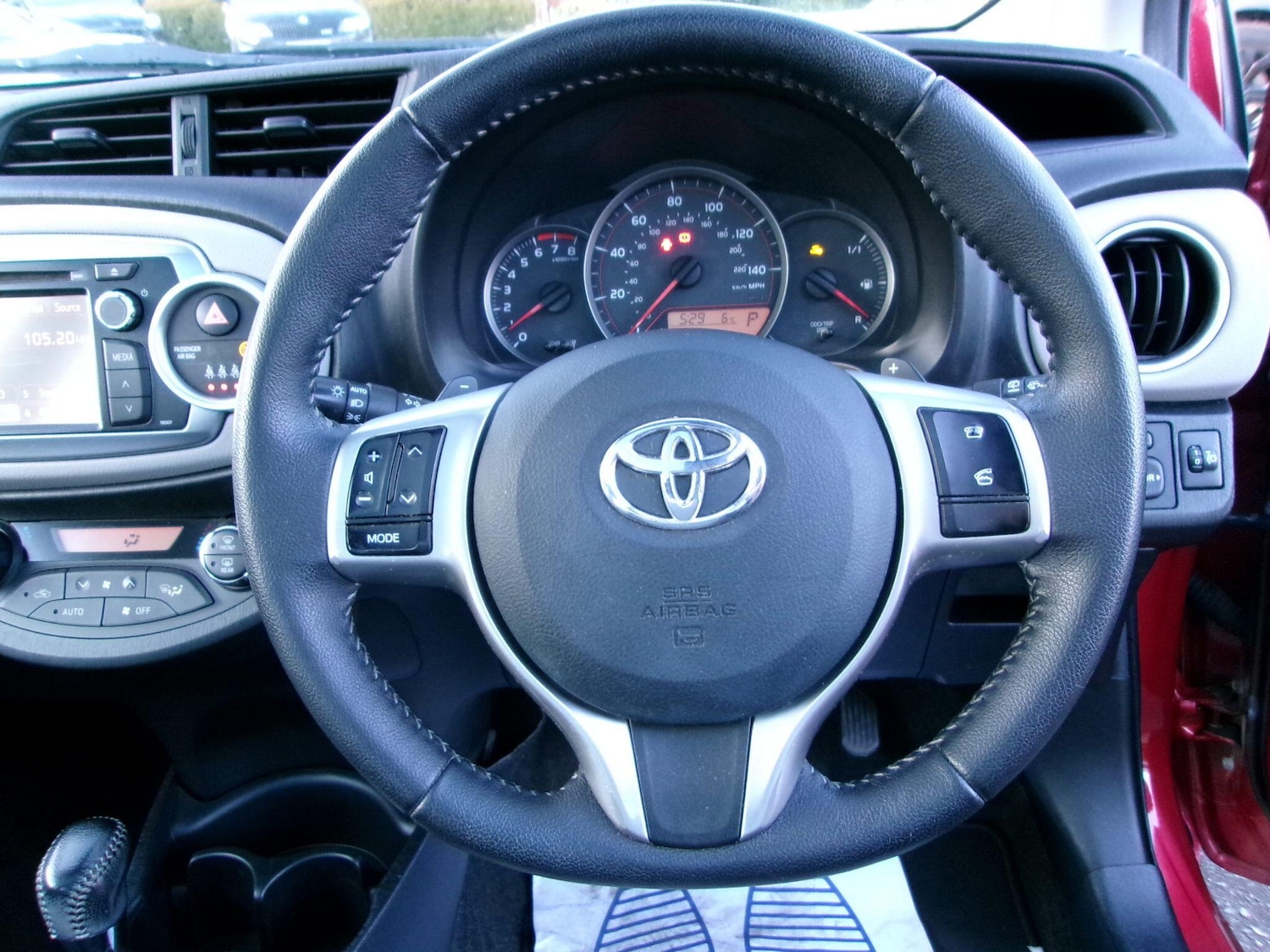 Used Toyota Yaris 2012 for sale - 77882223: Photo 45