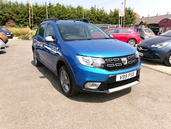Used Dacia Sandero Stepway 2018 for sale - 79255818: Photo