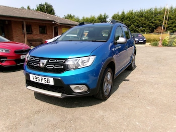 Used Dacia Sandero Stepway 2018 for sale - 79255818: Photo