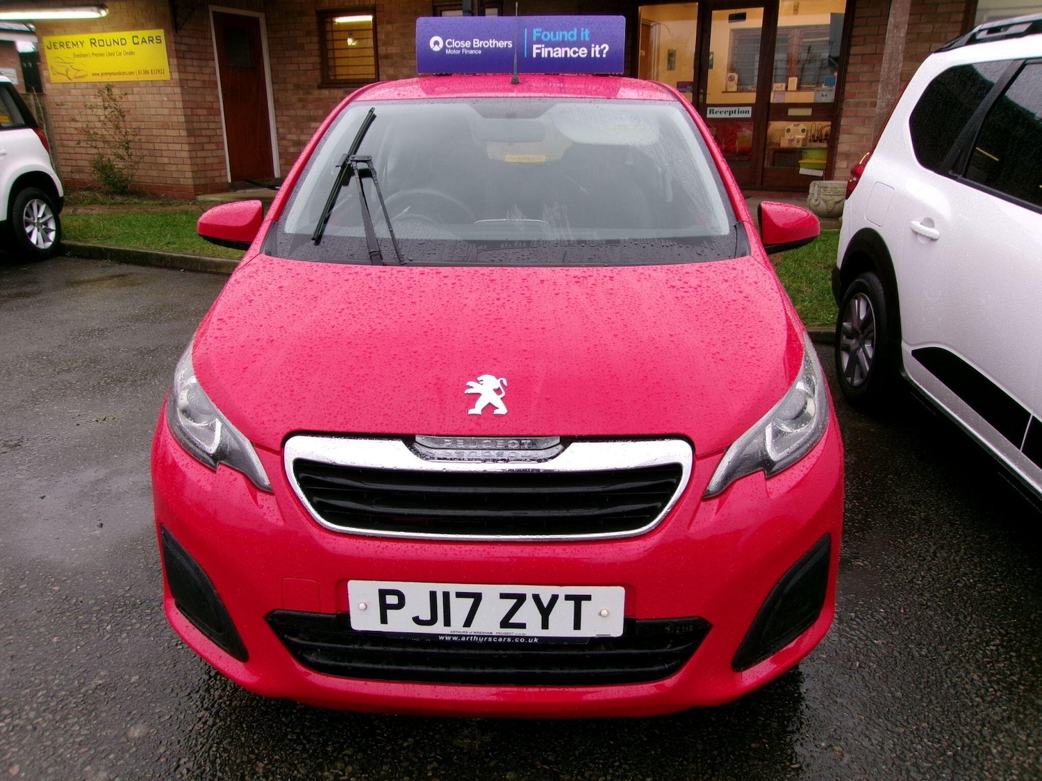 Used Peugeot 108 2017 for sale - 77215371: Photo 2